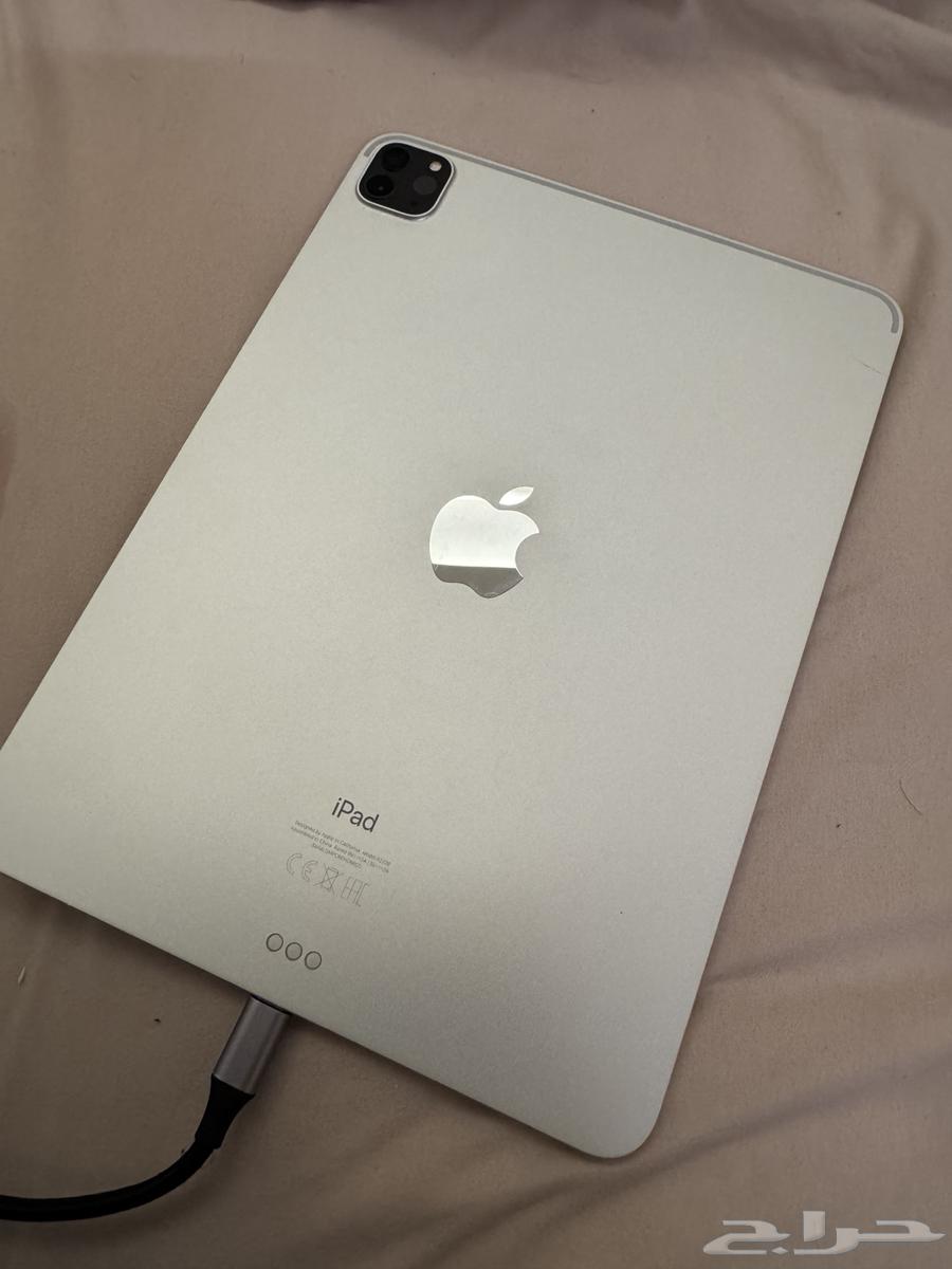 للبيع ايباد برو - 2020   كيبورد ابل الاصلي64231651898753113