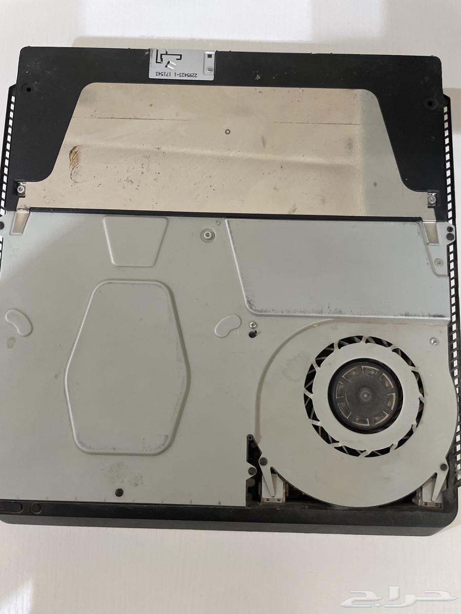 سوني 4 نضيف مع اسلاكه و اليد وشاحن64231663765379113