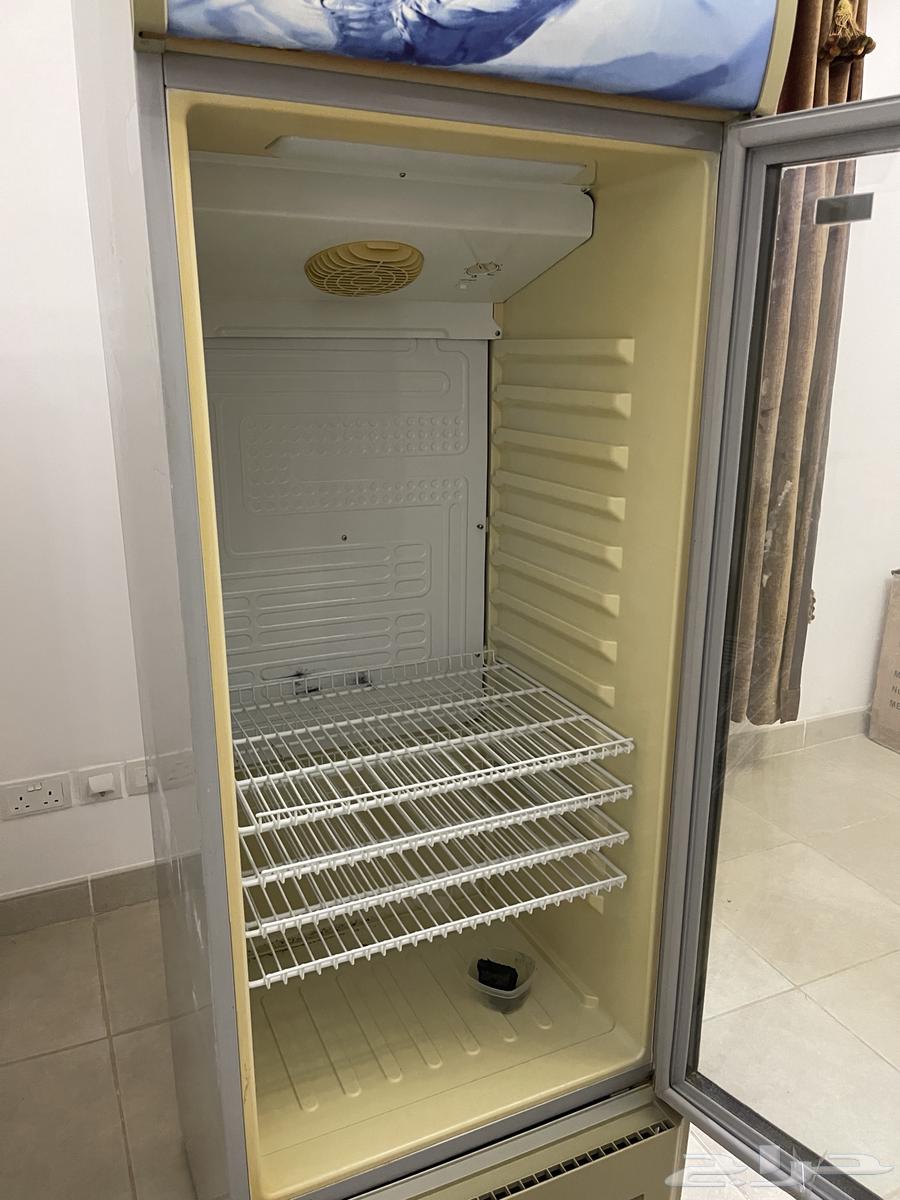 Refrigerator in excellent condition suitable for grocery stores64217290567682110