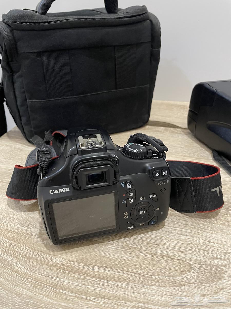 كاميرا كانون نظيفه ب700 ريال64208492492417111