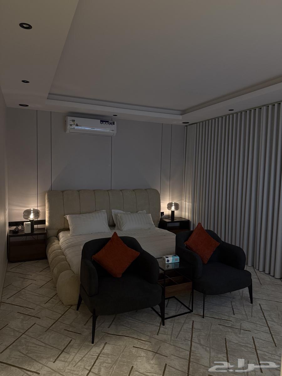 اثاث استديو للبيع بحطين وللتقبيل ايضا64231476703106110