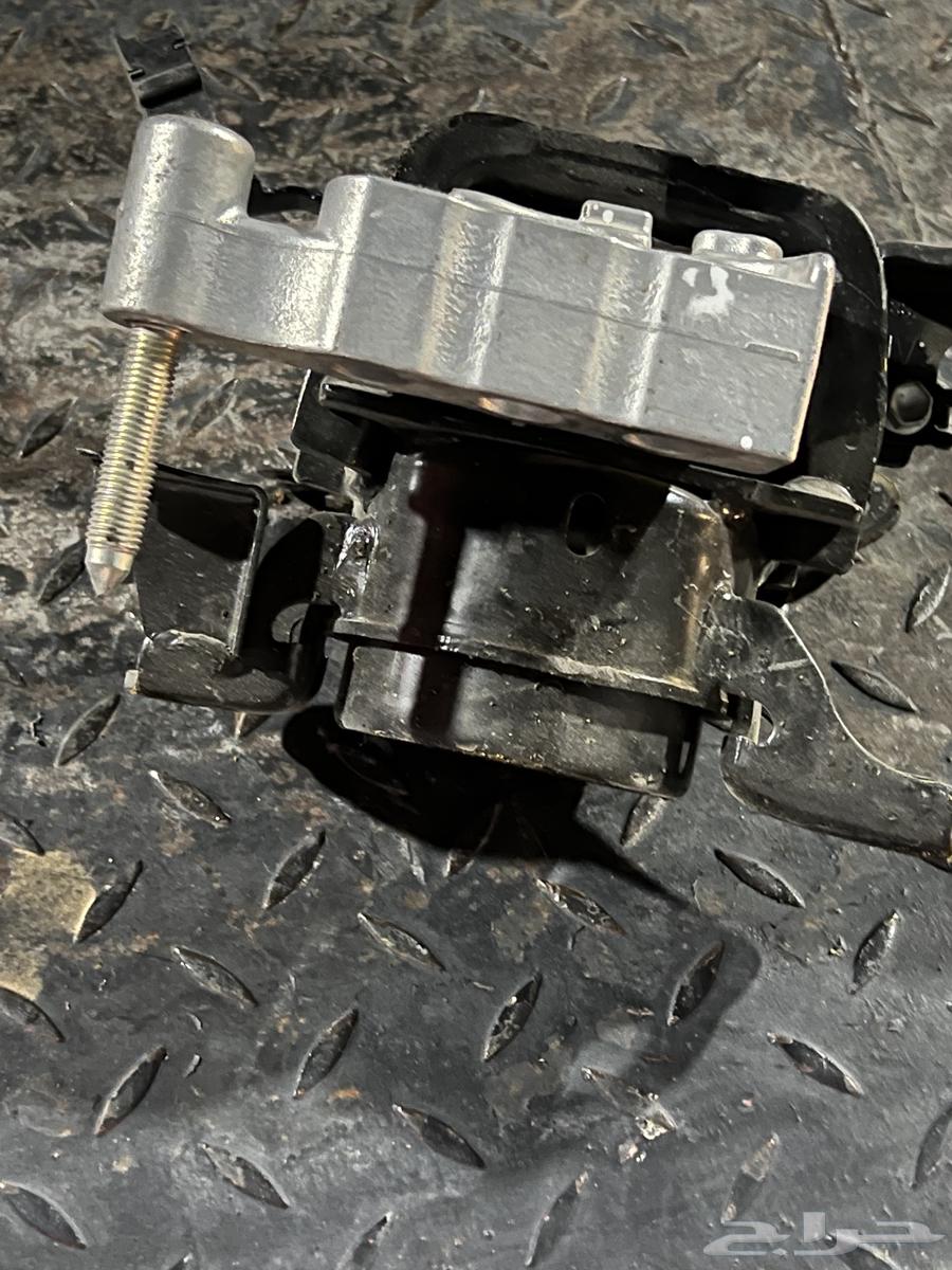 للبيع كرسي مكينه كامري فوق ودوده 202564407993298307111