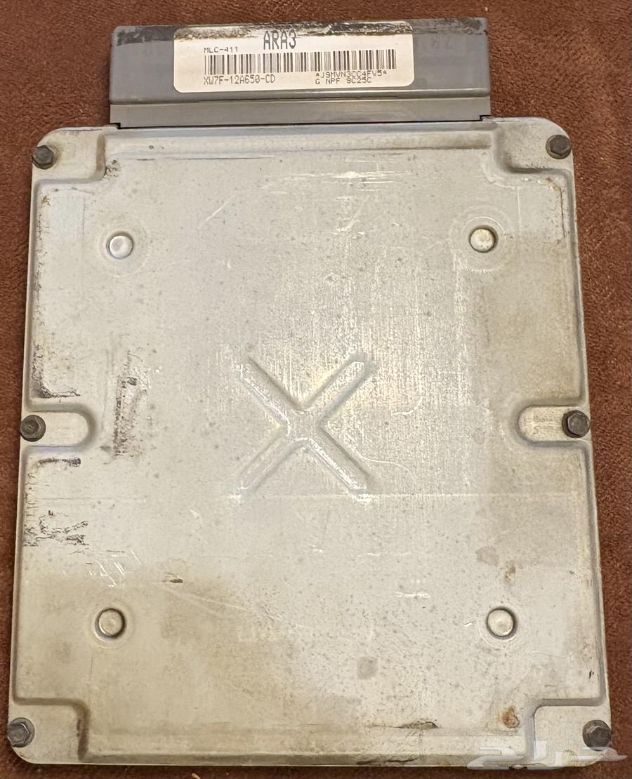 كمبيوتر فورد كراون فكتوريا موديل 2000 -200264397797254785113