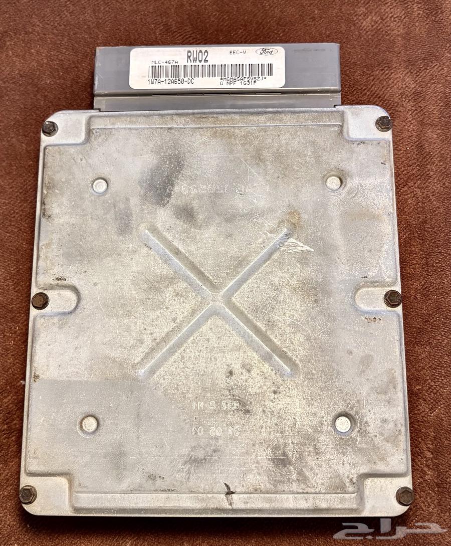 كمبيوتر فورد كراون فكتوريا موديل 2000 -200264397797254785110