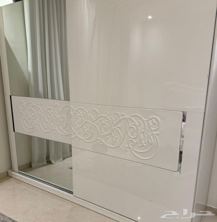 غرفة نوم هاي بوينت وكذالك دولاب حالتها ممتازة64229105220611111