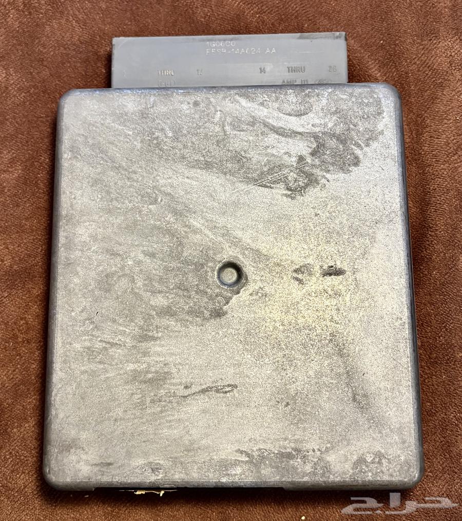 كمبيوتر فورد كراون فكتوريا موديل 2000 -200264397797254785111