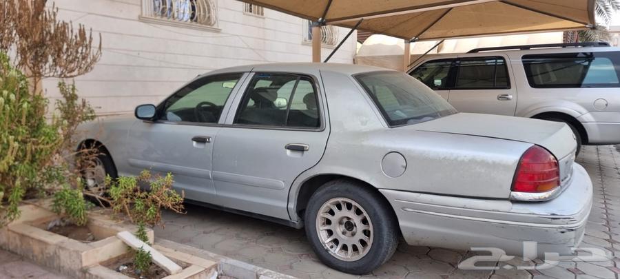فورد كراون فيكتوريا 2000 لوحه مميزه64403854610179112