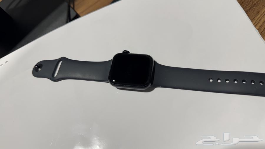 ساعة ابل se مقاس40 جيل202464229650125442111