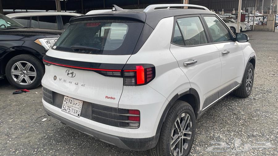 هونداي فينيو 2023 بريميوم اعلى فئة شبه الاصفار64404430793473112