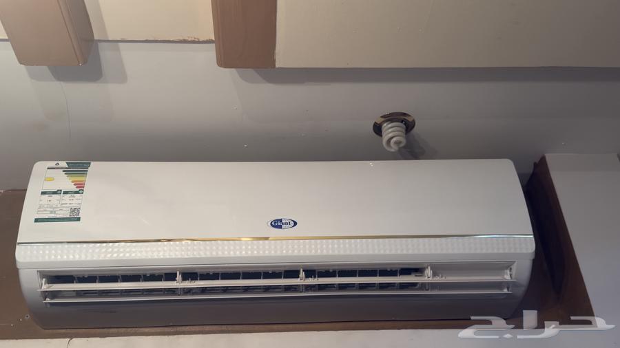 New brother's air conditioner, used for six months, making a buzzing sound64225193822977111
