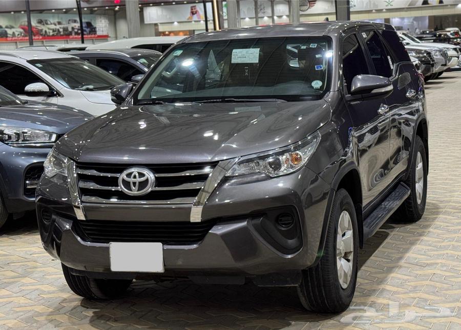 تويوتا فورشنر بدون دبل 2016 بنزين64406457857538112