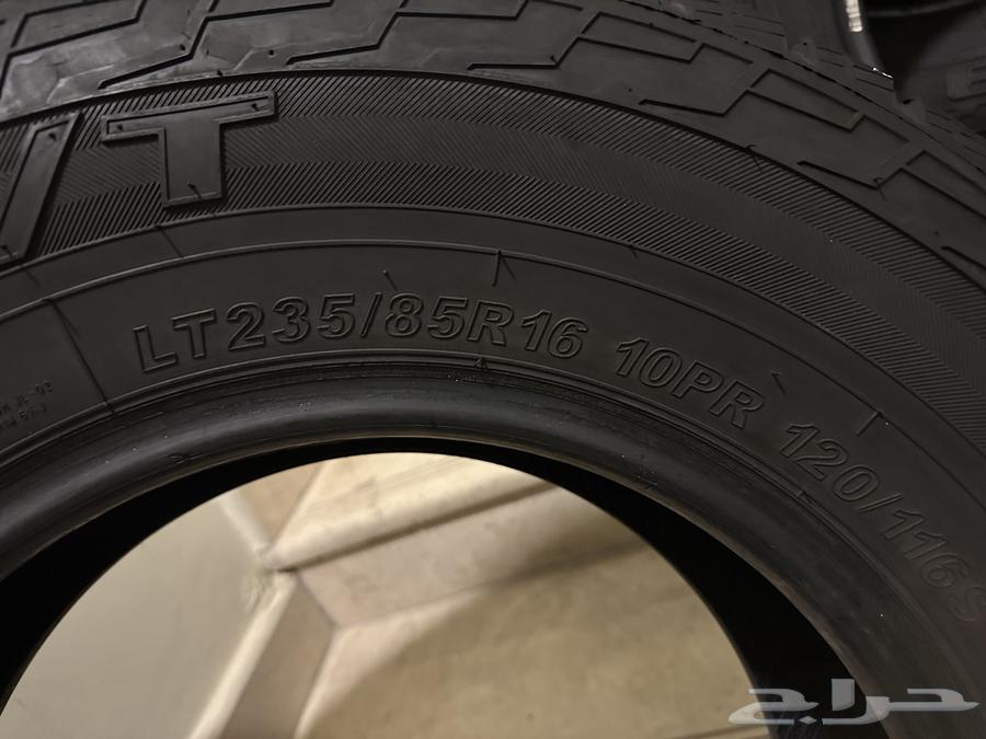Clean used Chinese tire set for Land Cruiser, size 16, year 2464405069676418114