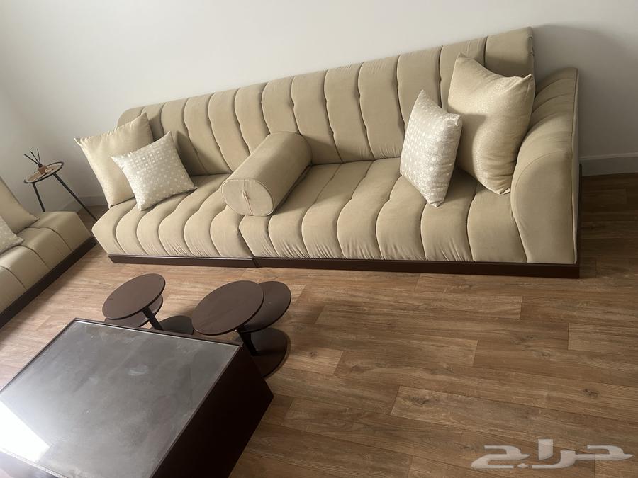Luxurious new floor sofa used for only two weeks64215641119489112