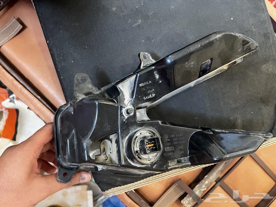 ليد ازيرا يمين 2021 202364401271613186111