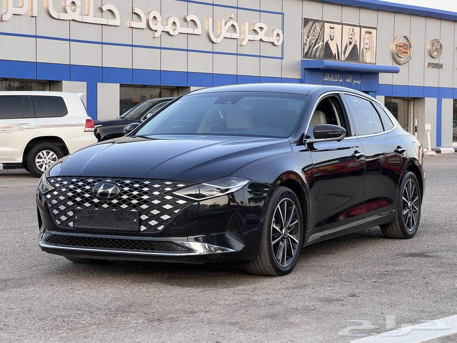 ازيرا بنزين 2022 عداد ديجيتال 4كاميرات 6 سلندر64399786952706112