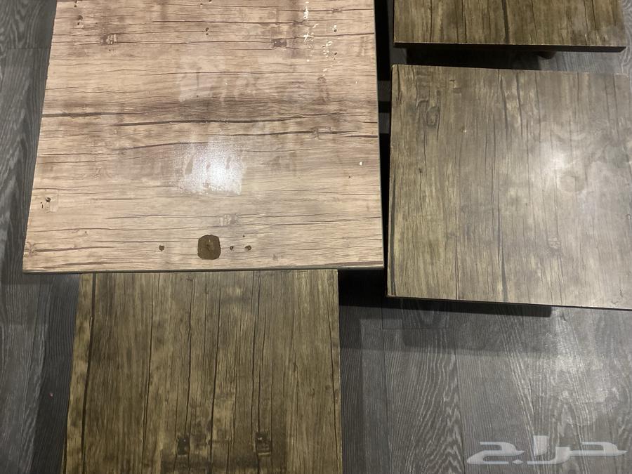 طاولة كبيرة مع اربعة طاولات صغيرة64228748261251114