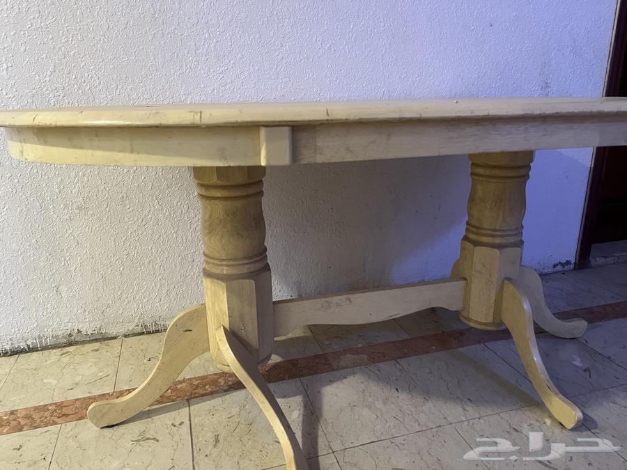 طاولة خشب كبيره وبسعر رمزي64221719109377110