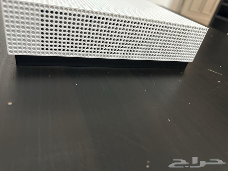 للبيع Xbox 1S64214726406401111