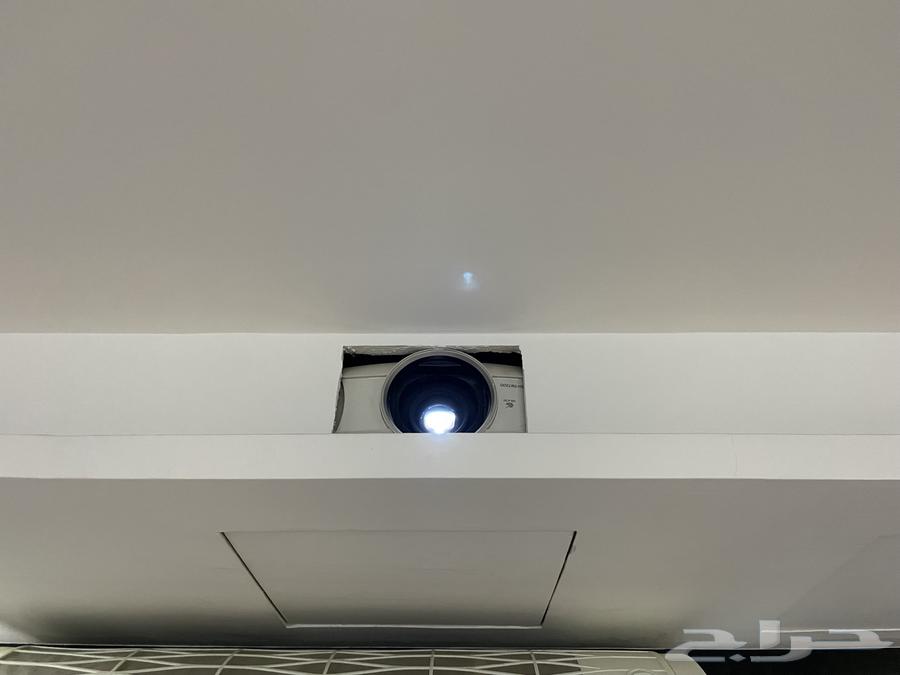 Cinema Projector for Sale by Epson in Makkah64222319972610114