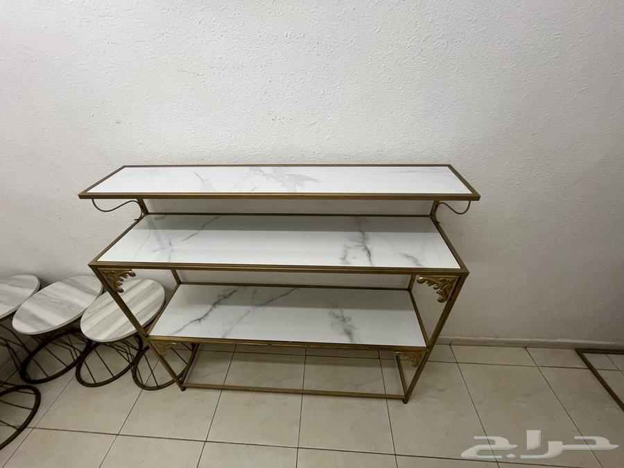 Three-tier reception table and four wooden service tables64231839322113112