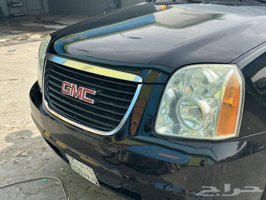 سيارة يوكن قصير موديل 2013 دبل اسود64403696559618112