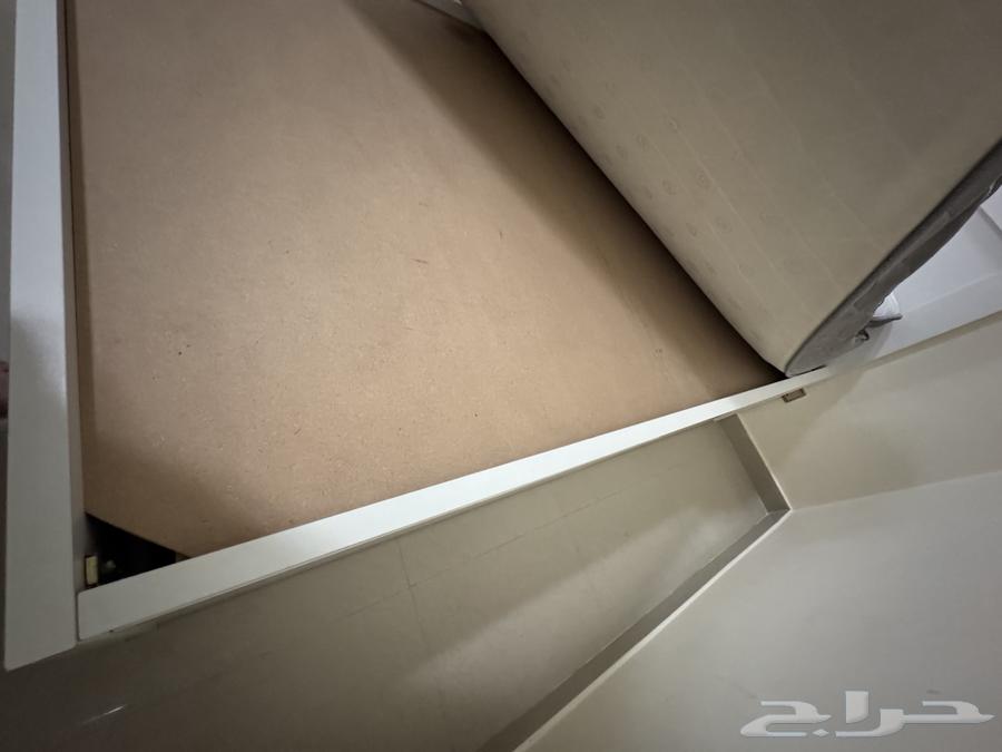 سرير للبيع و مرتبه64240396528769113