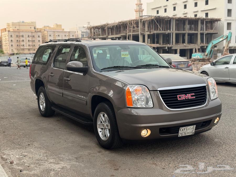 للبيع جي ام سي يوكن 2011 نظيف جدا64407154219394111