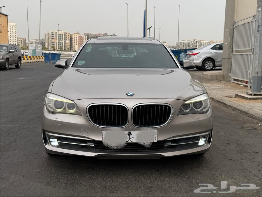 بي ام دبليو 730Li موديل 201464396935985923111