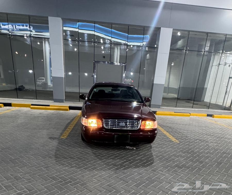 فورد فكتوريا64401897656066113