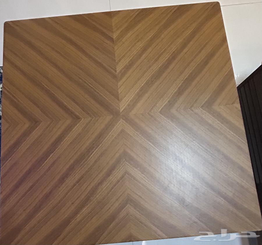 طاولة خشبيه متر   متر مربعه مع طاولات خدمة 4 نظيفة جد ا64223966296066112