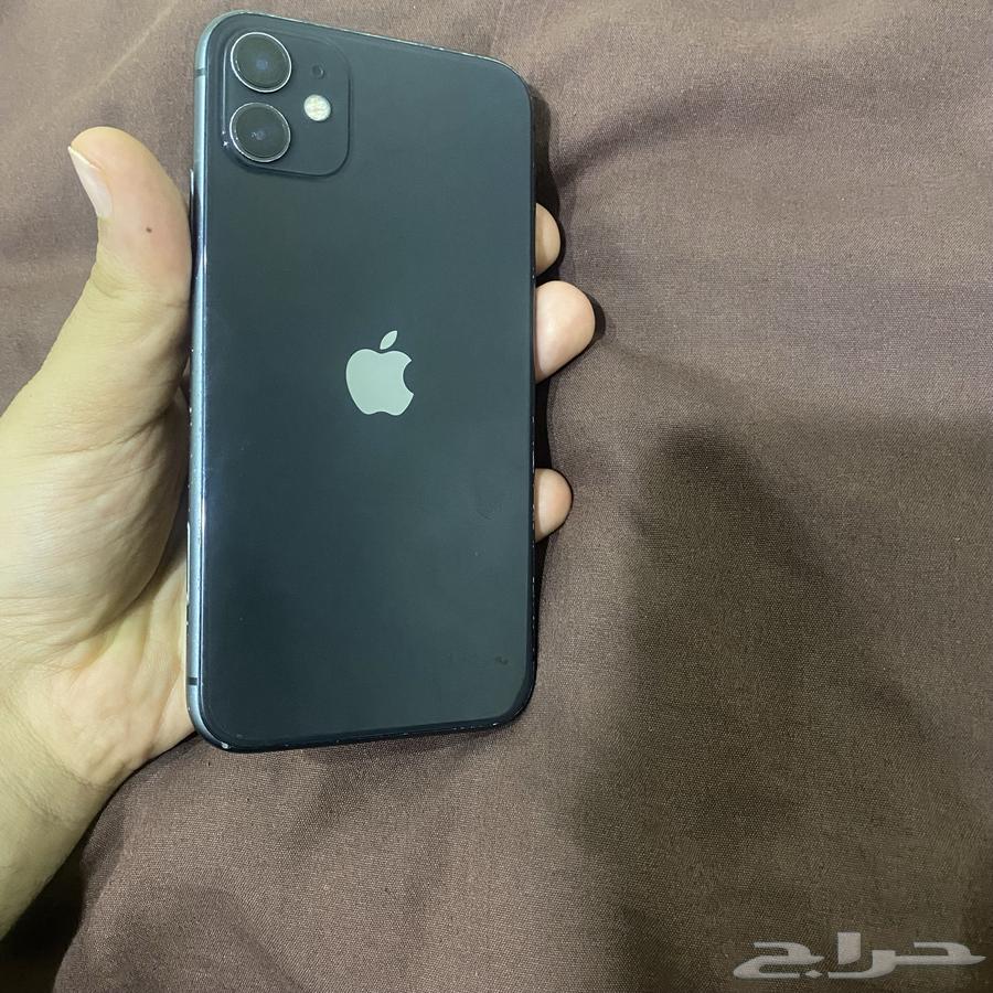 ايفون 11 للبيع ب585ريال نظيف64208913399041110