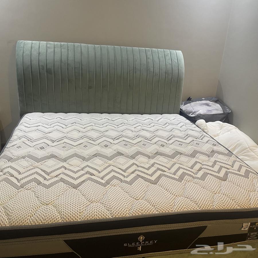 Hello and the mercy of God and His blessings, used bed 3 months64205475342082110