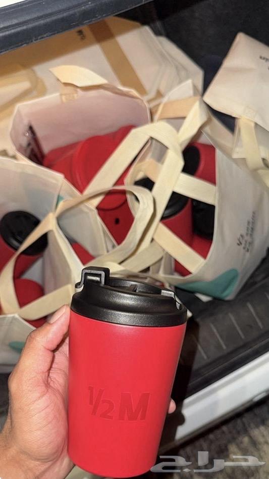 Red hookah available, cold64221485929987110