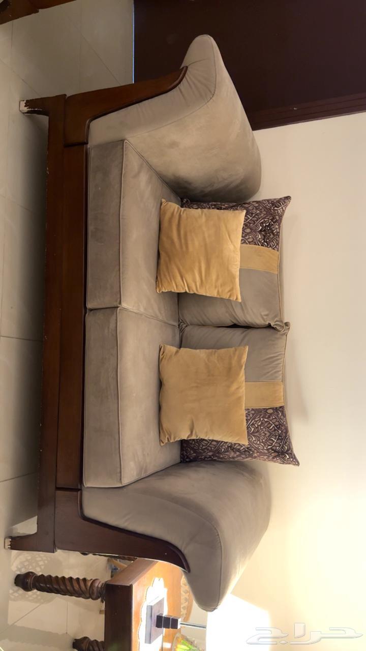 كنب مستعمل نظيف وفاخر64228748269698112