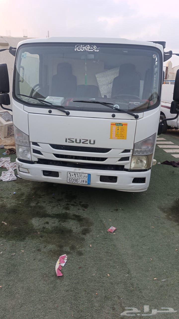 دينا ايسوزو استندر64398158692993110