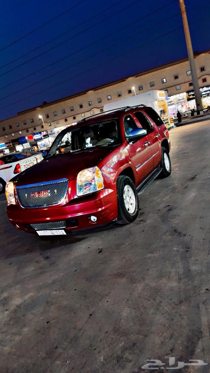 2011 GMC Yukon XL with Speed Limiter64407112551171110