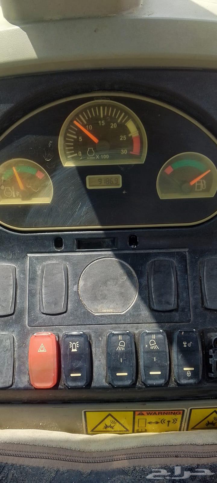 عرجا كتربلر f428 دبل 2015 الزاهد64400563404289112