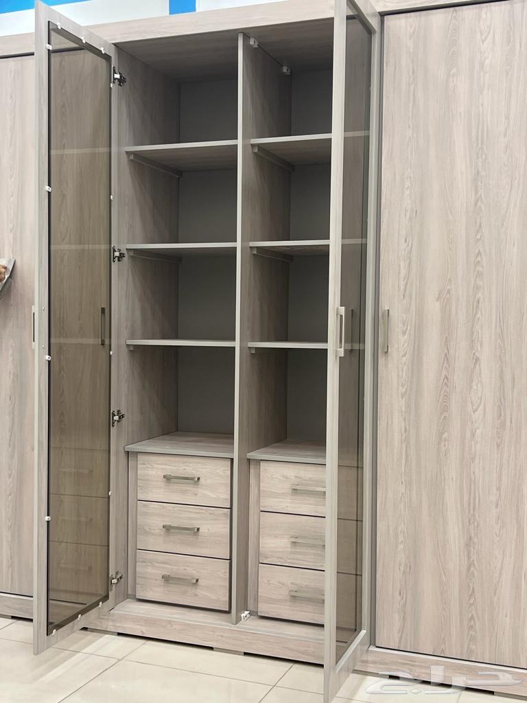 Wardrobe with dressing table64215873754497113