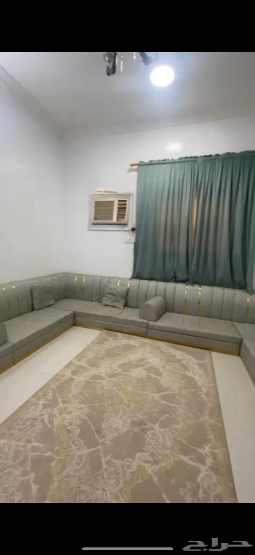 مجلس كنب مستخدم شبه جديد64221486144641111