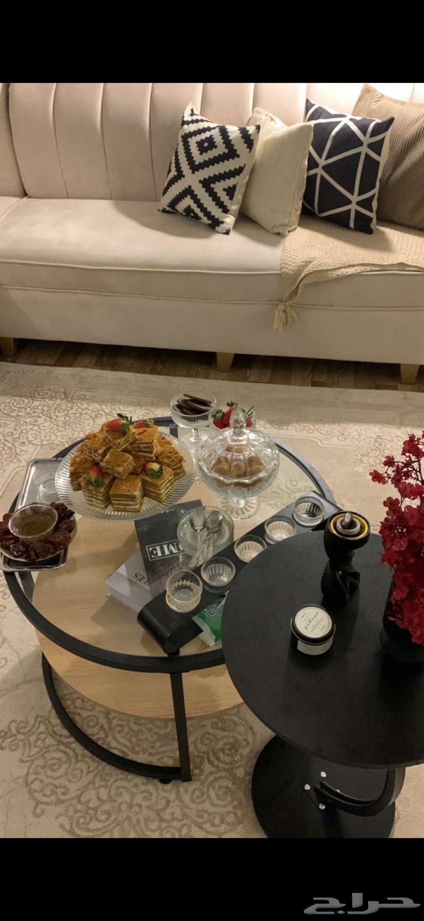 كنب حرف L وطاولة و4 حبات خدمه64231839238401110