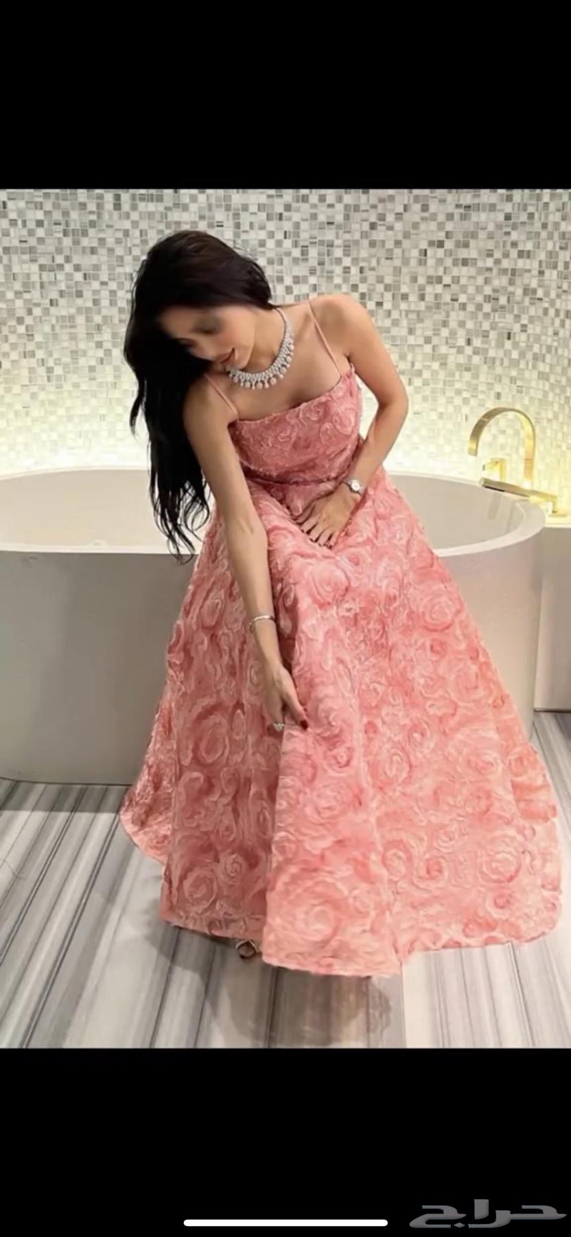 فستان للبيع مقاس L64204715431555110