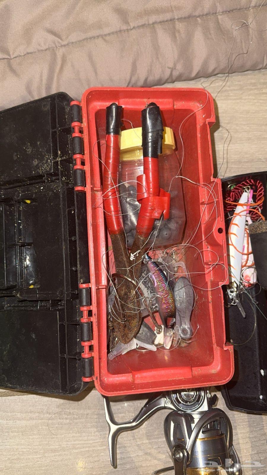 عدة صيد كاملة بحالة ممتازة للبيع64208492552321113