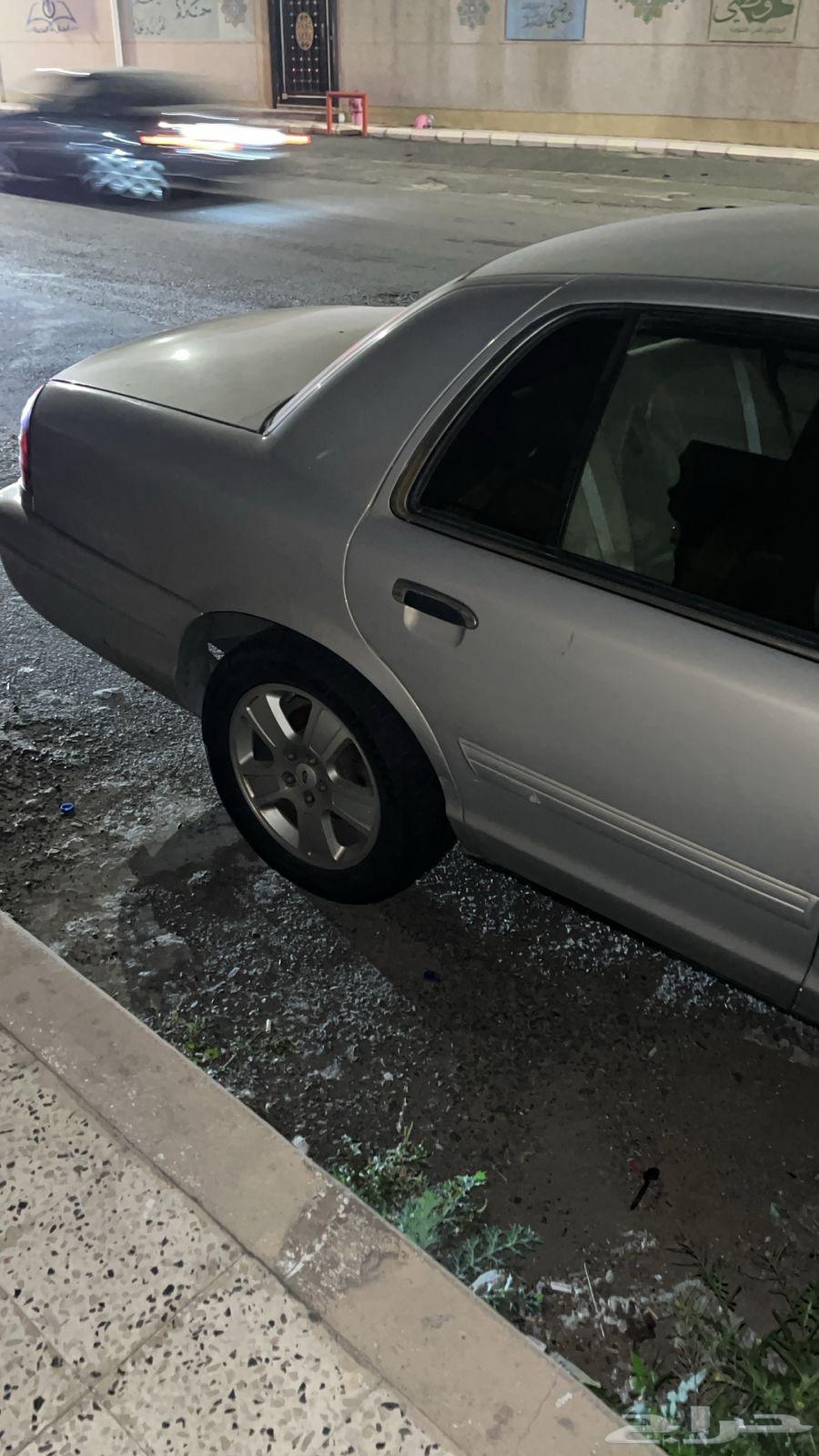 فورد فكتوريا 200964404402724610113