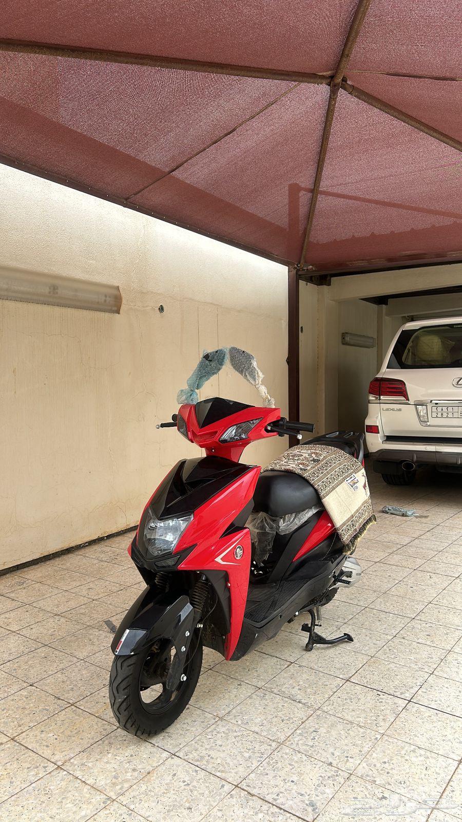 Strange Tank64396936004738110