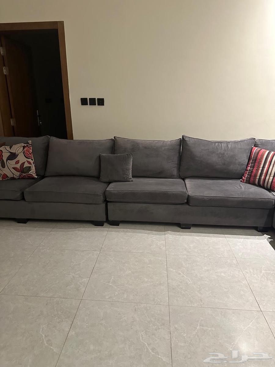 Sofa set with accessories64219232466946112