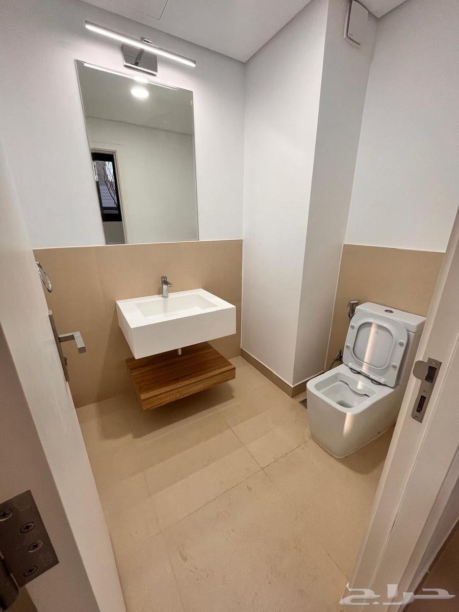 ادوات صحيه للبيع جديده64228938356737110