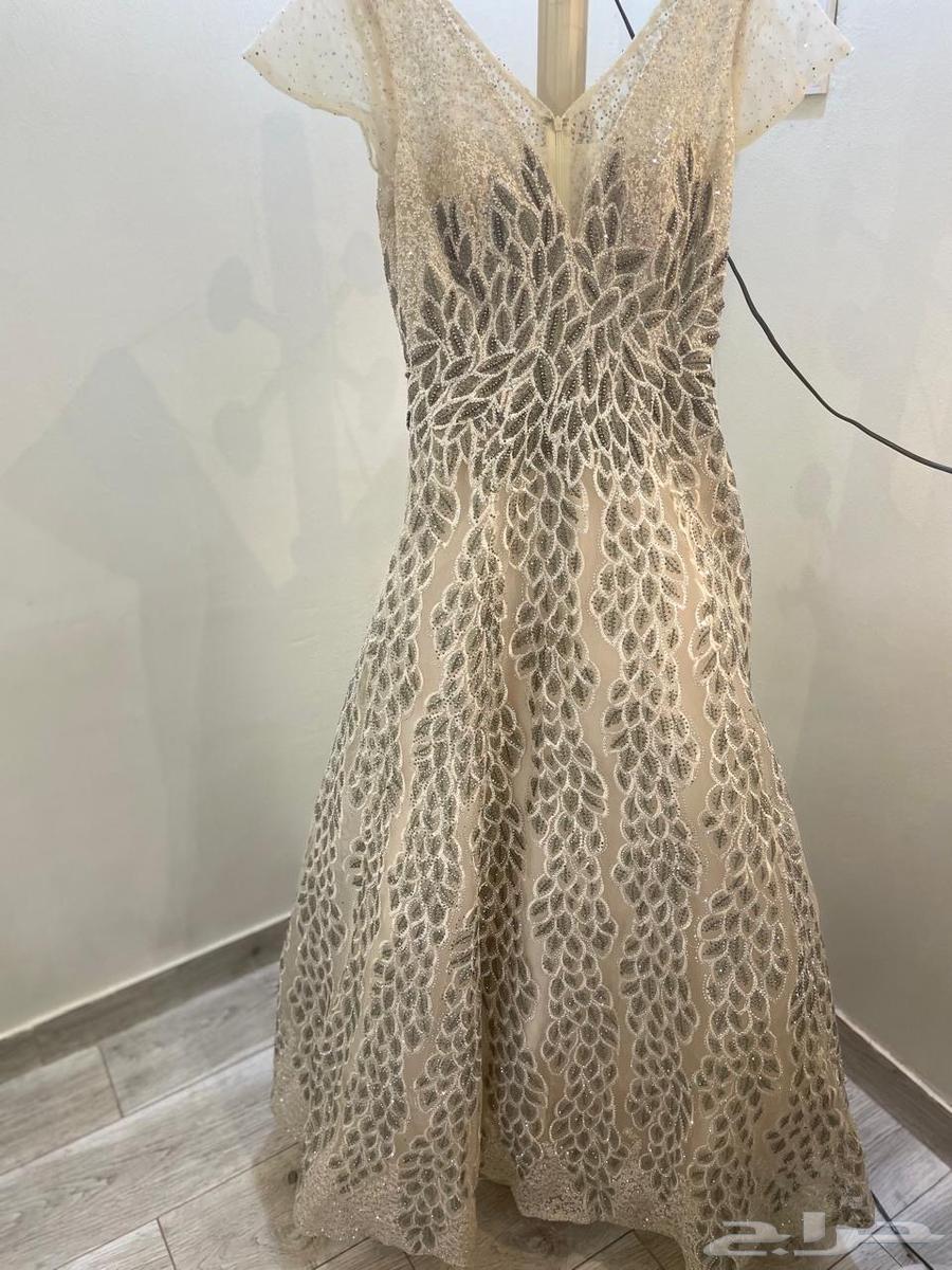 للبيع فستان نظيف استخدمته مره وحده64227706217474112