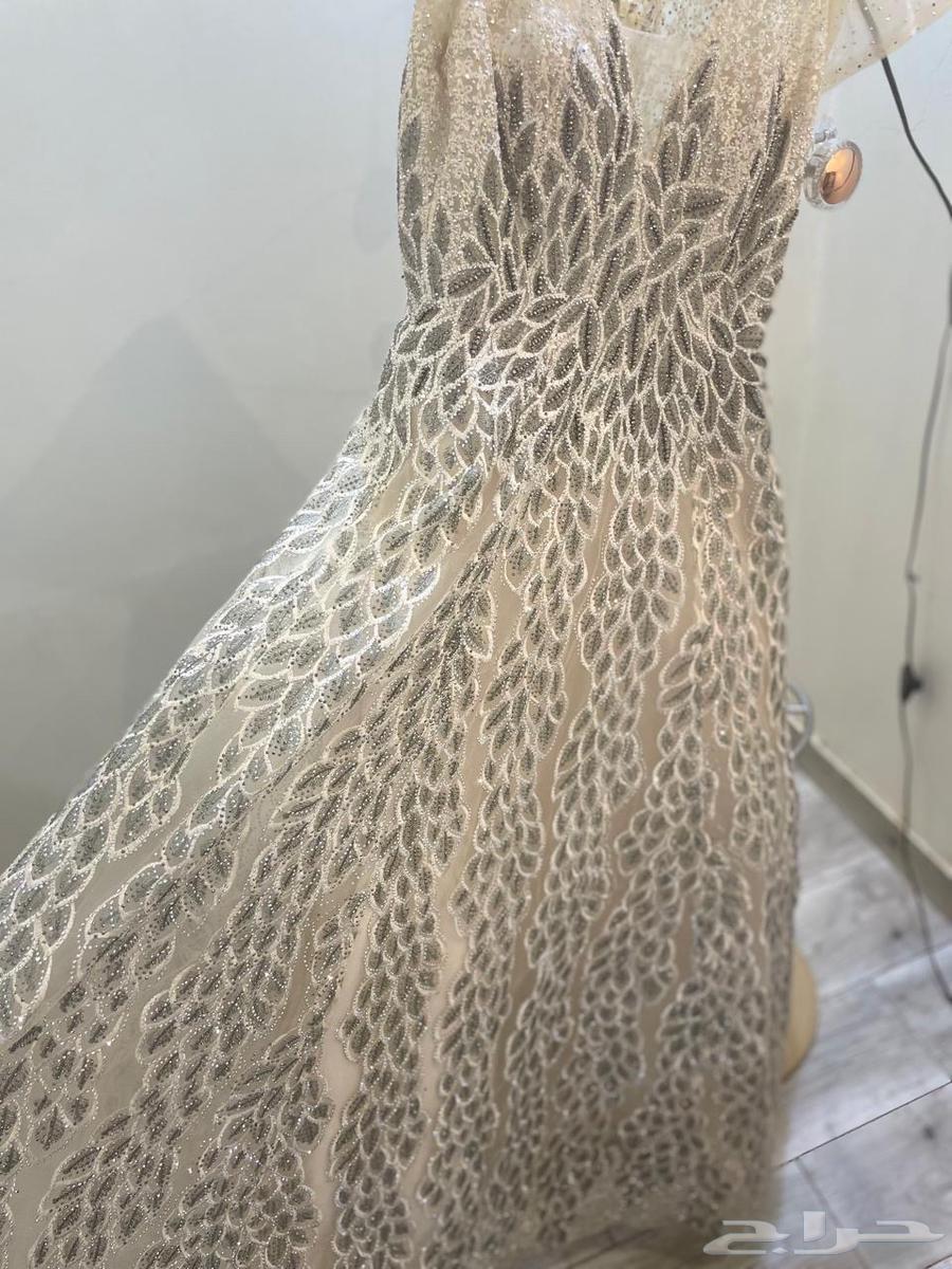 للبيع فستان نظيف استخدمته مره وحده64227706217474113