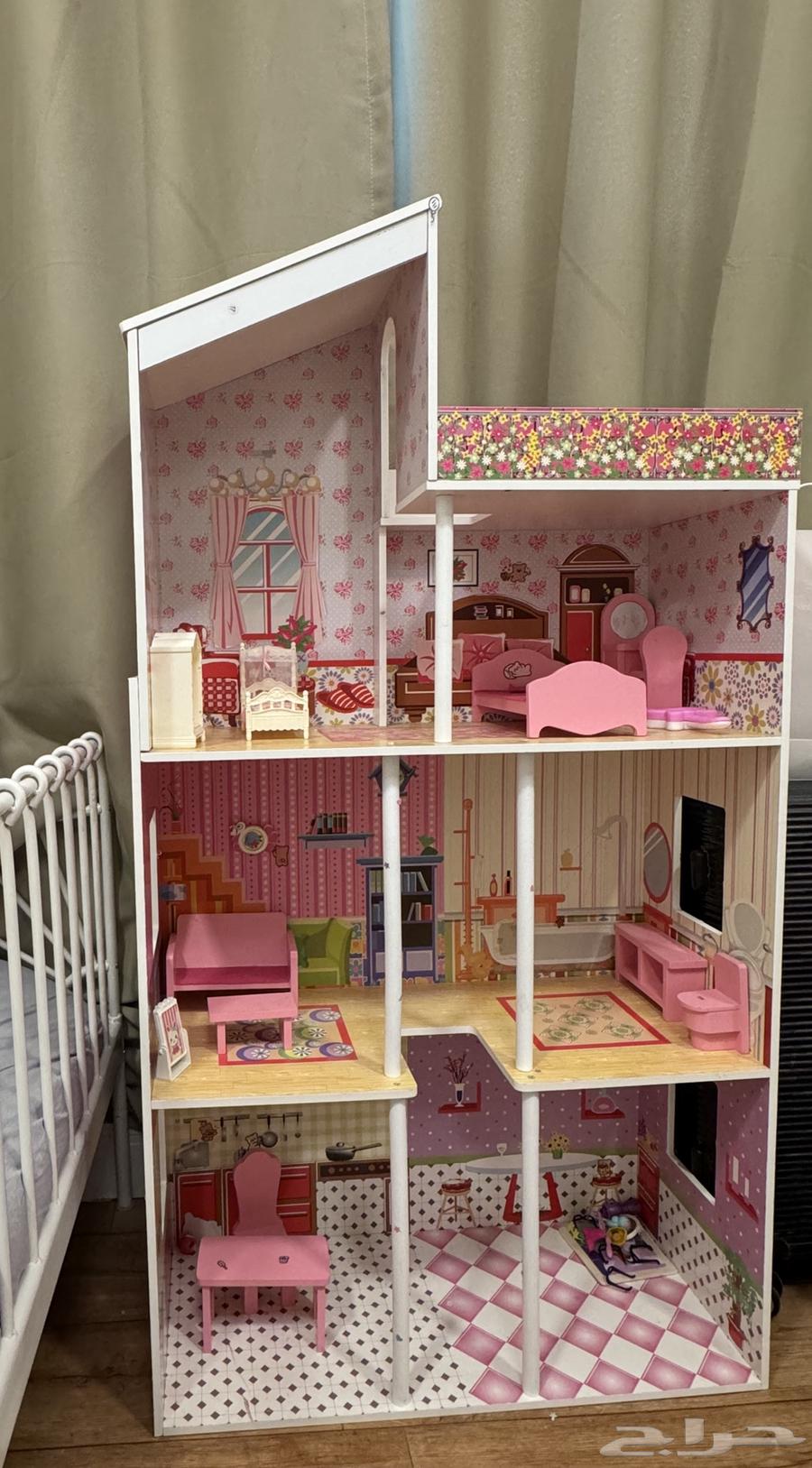 بيت باربي مع ملحقاته64216824212355110