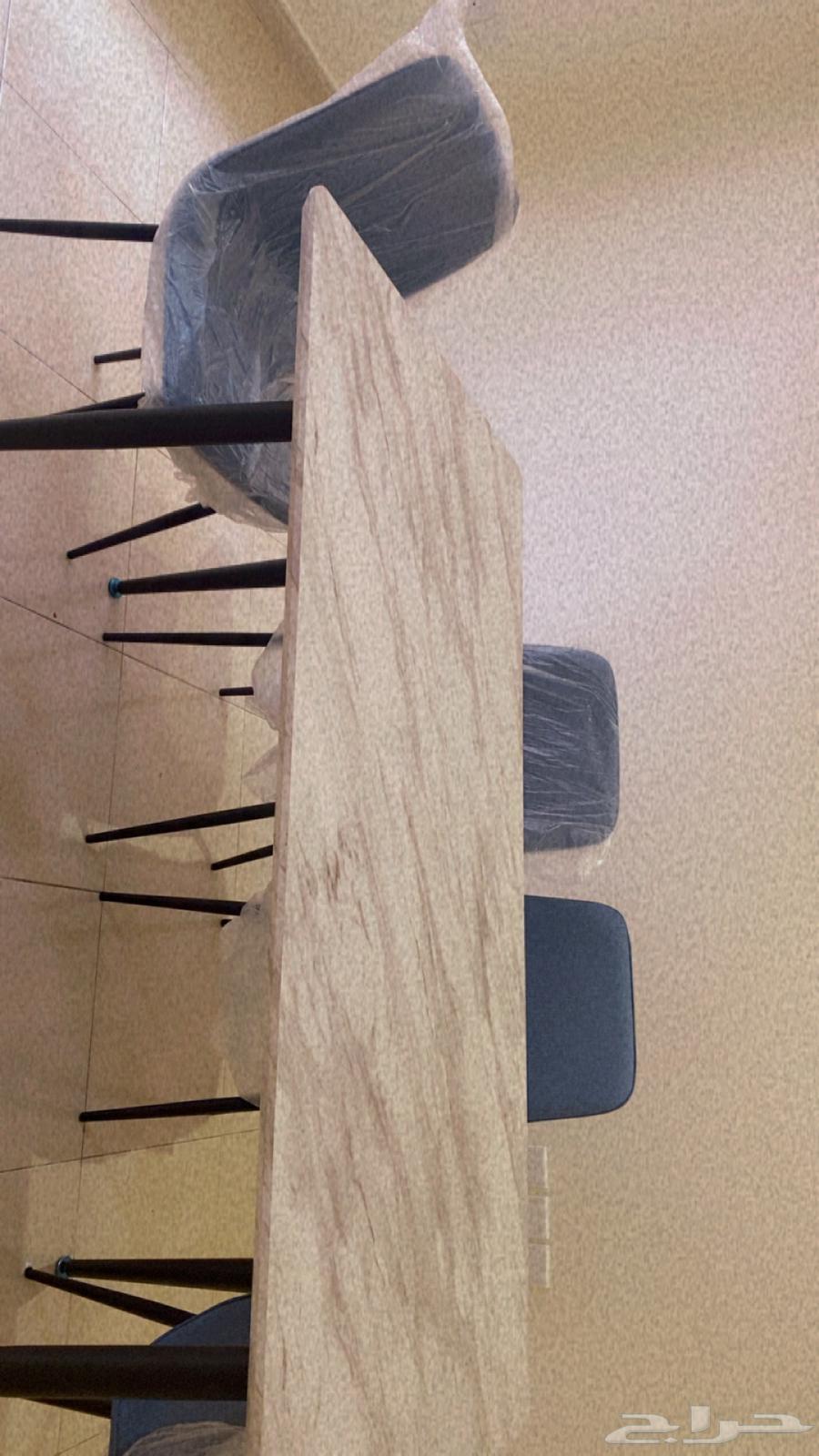 Dining table64242812118401113